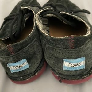 Toms shoes